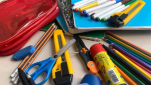 Municipio lanza campaña útiles escolares para estudiantes de bajos recursos