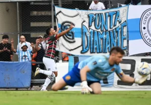 El Oso Molina brilla y rescata a Gimnasia ante Colegiales en Jujuy