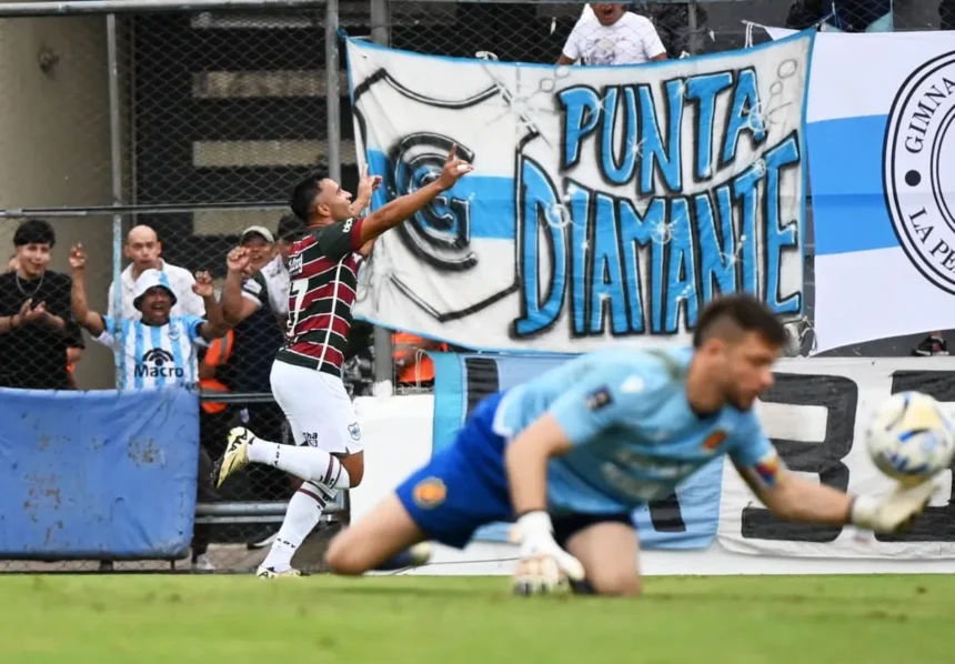 El Oso Molina brilla y rescata a Gimnasia ante Colegiales en Jujuy