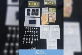 Capturan a dos personas con droga en operativos contra narcomenudeo