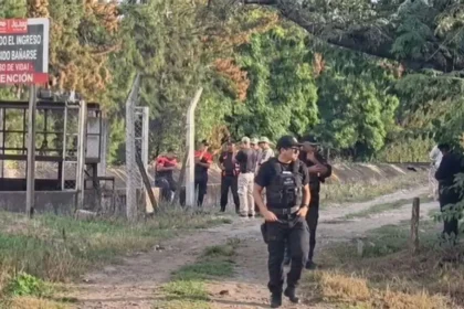 Hallaron un cuerpo en canal de Perico: investigan identidad y causa de muerte