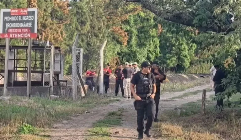 Hallaron un cuerpo en canal de Perico: investigan identidad y causa de muerte