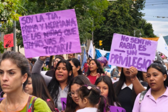 Multitudinaria marcha del 8M en Jujuy: reclamos por igualdad y contra la violencia