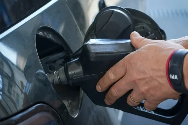 El precio de la nafta en Jujuy subió hasta el 5 % durante este martes