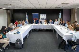 Negociaciones salariales en Jujuy: el Gobierno reanuda las paritarias con gremios estatales