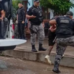 Detención en Libertador: sujeto intentó agredir a policías durante su captura