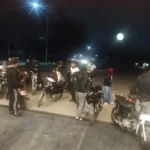 Caos de motos en Perico: vecinos se enfrentaron a jóvenes y denuncian abandono estatal