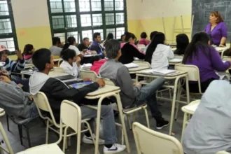 Mesas extraordinarias para estudiantes de secundario con materias adeudadas