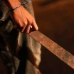 Dos estudiantes fueron asaltados con machetes en el barrio Almirante Brown