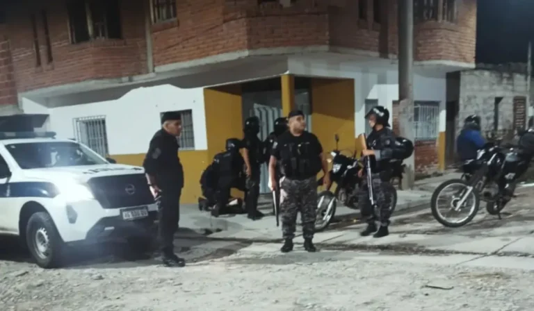 Detienen a delincuente tras persecución y captura en Punta Diamante
