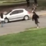 Violento enfrentamiento entre menores en la Plaza de los Inmigrantes