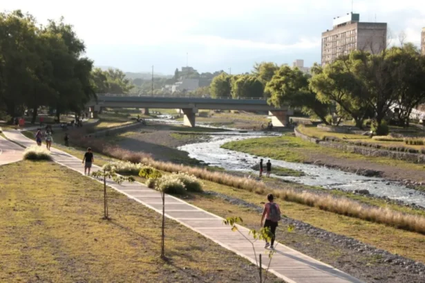 Robo de celular en Xibi Xibi: delincuente arrebató el teléfono a una menor de 12 años