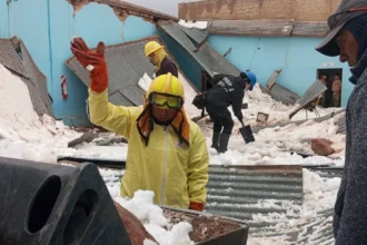 Temporal de granizo causa derrumbe techo Abra Pampa durante velatorio