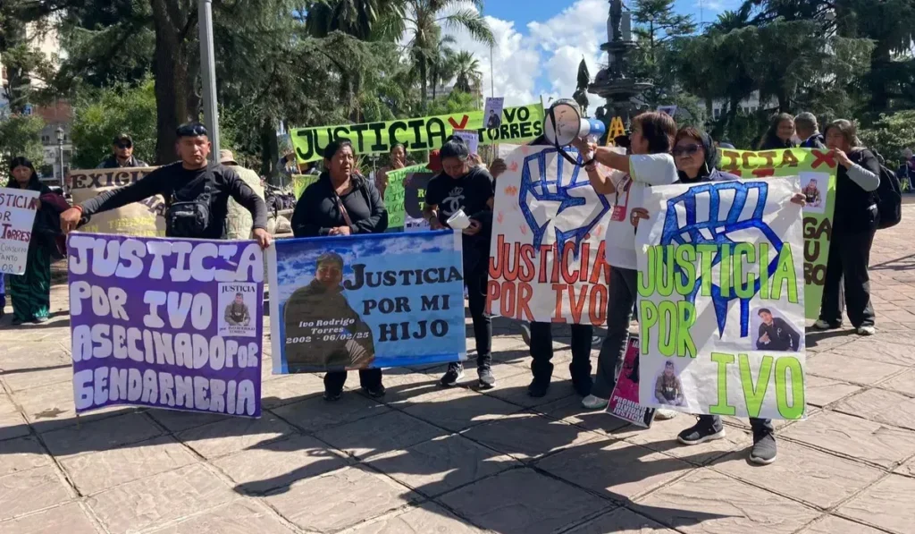 Justicia libera a gendarmes en caso Torres: rechazo de la querella
