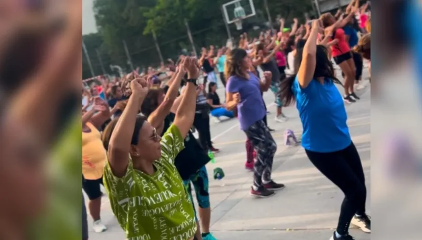 Celebración con música y movimiento: evento Día de la Mujer en el Parque Urbano