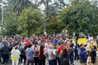 Crisis salarial policía: agentes recurren a empleos secundarios