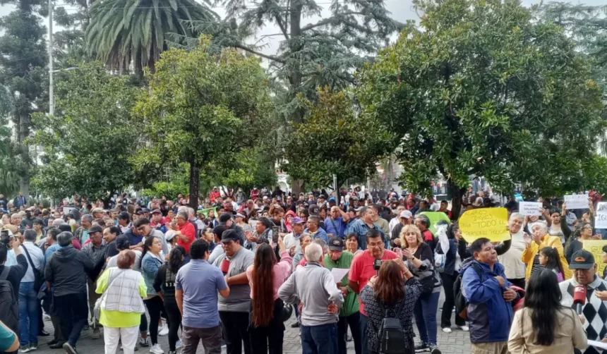 Crisis salarial policía: agentes recurren a empleos secundarios