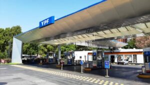 Impuestos al combustible: más de la mitad del precio final no corresponde a nafta