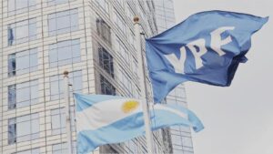 Justicia estadounidense revoca la condena contra Argentina por YPF