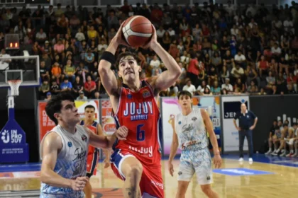 Salta Basket se lleva un triunfo en dobles suplementarios ante Jujuy