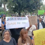 Efectivos policiales cuestionan gestión de negociaciones por aumento salarial