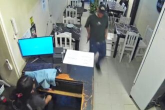 Capturan a un sujeto acusado de robo a mano armada en San Pedrito