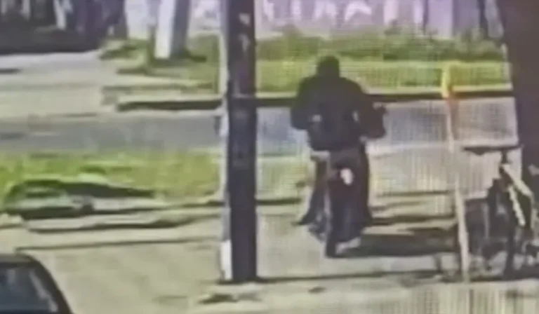 Robo de moto en Cuyaya: una mujer olvidó las llaves y le sustrajeron el vehículo