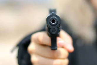 Asalto a domicilio en Palpalá: amenazaron a una familia con arma de fuego