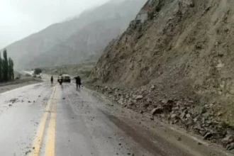 Cortes de rutas en Jujuy por crecidas y desmoronamientos