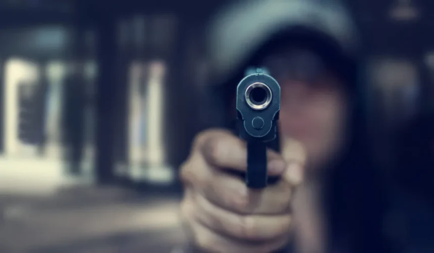 Amenaza con arma de fuego en Alto Comedero por reclamo de sueldo