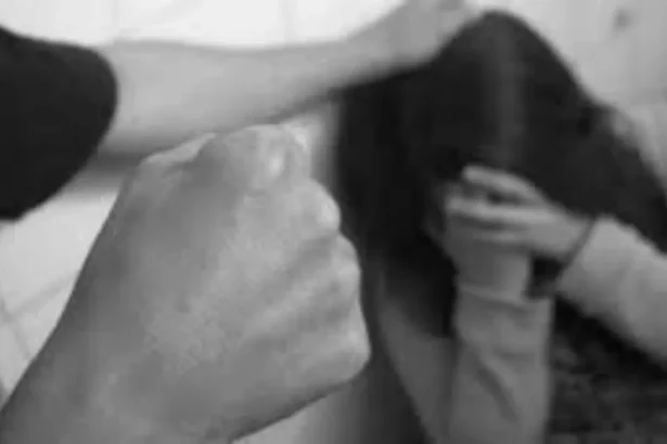 Violencia de género en San Pedro: agresión tras discusión familiar