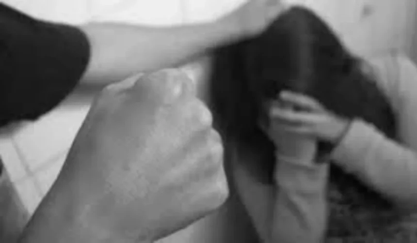 Violencia de género en San Pedro: agresión tras discusión familiar