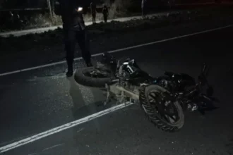 Motociclista falleció tras impactar contra un contenedor de escombros