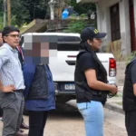 Amenazas en escuelas: allanaron domicilio en la capital y secuestraron celulares