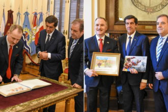 El gobernador Sadir recibió al embajador de Estados Unidos en Casa de Gobierno