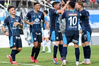 Gimnasia goleó 6-1 a Almagro en una actuación histórica de la Primera Nacional