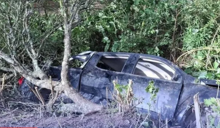 Fallece conductor de camioneta en accidente cerca del Dique La Ciénaga