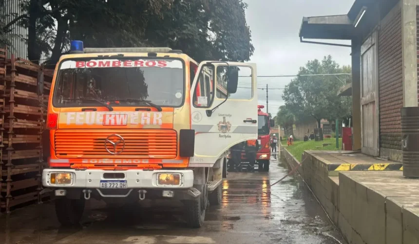 Incendio en Perico: controlado el fuego en la Cooperativa de Tabaco
