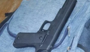 Réplicas de armas en escuela de Rodeíto: hallaron amenazas puntuales