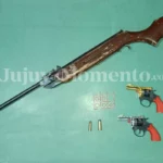 Menor de 12 años ingresó con arma a escuela en Palma Sola y allanaron su domicilio