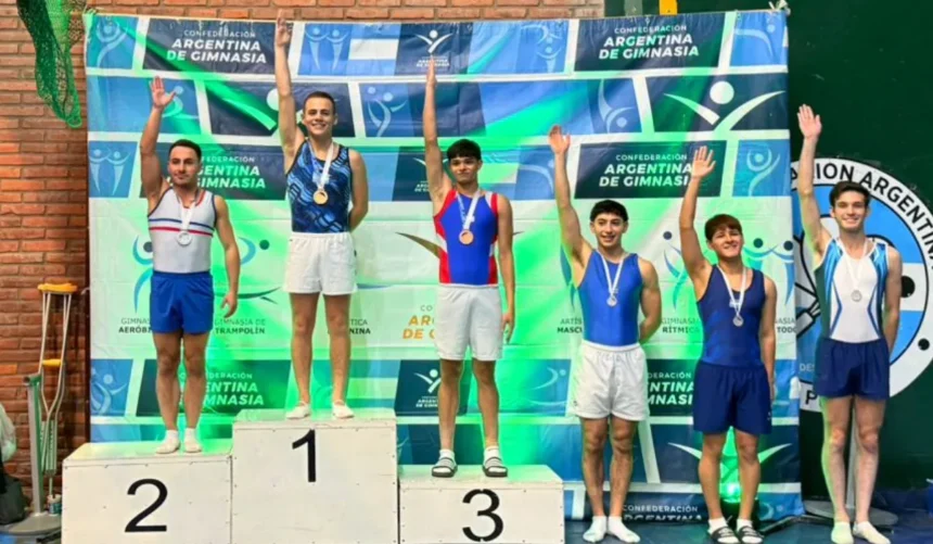 Santiago Ferrari consigue el oro en doble mini trampolín