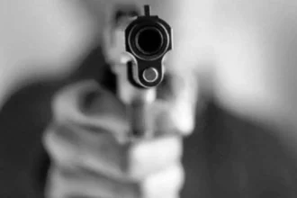 Asalto a remisero en Libertador: lo amenazaron y golpearon con arma de fuego
