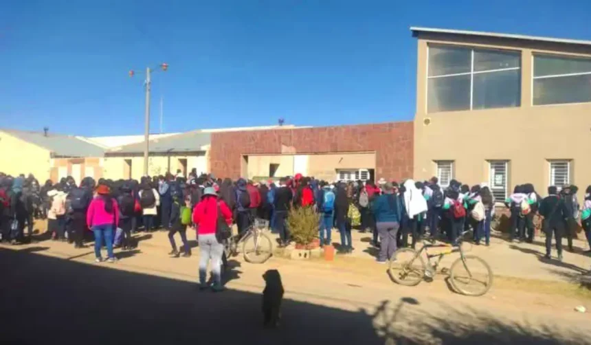 Amenaza escolar en Abra Pampa: directivo alerta sobre falta de psicólogos