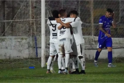 Altos Hornos Zapla se impone en el clásico de Perico ante Talleres