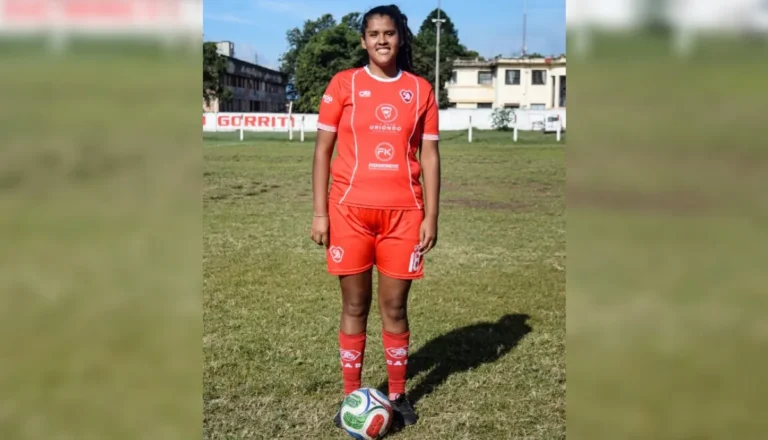Irina Vargas debutó en la Primera de Gorriti con apenas 16 años