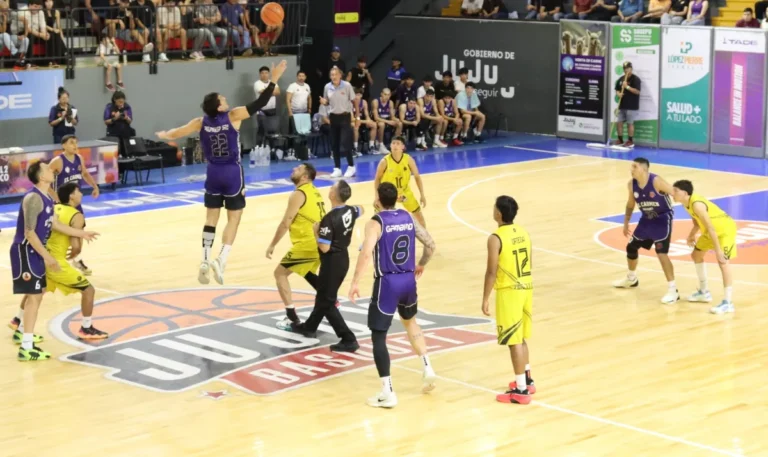 El Carmen Básquet sigue invicto y visita a 9 de Julio en Salta