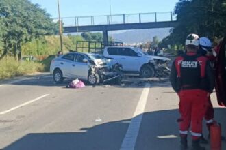Trágico choque fatal en Alto Comedero deja dos muertos