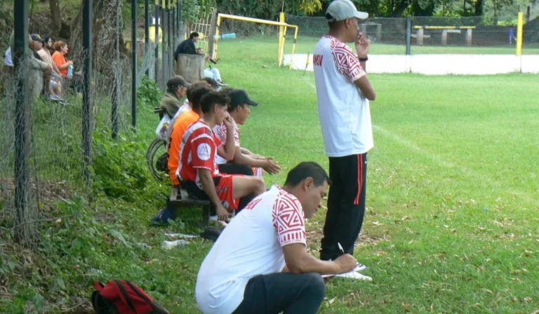 Gabriel Cruz asumió como ayudante técnico en Monterrico San Vicente