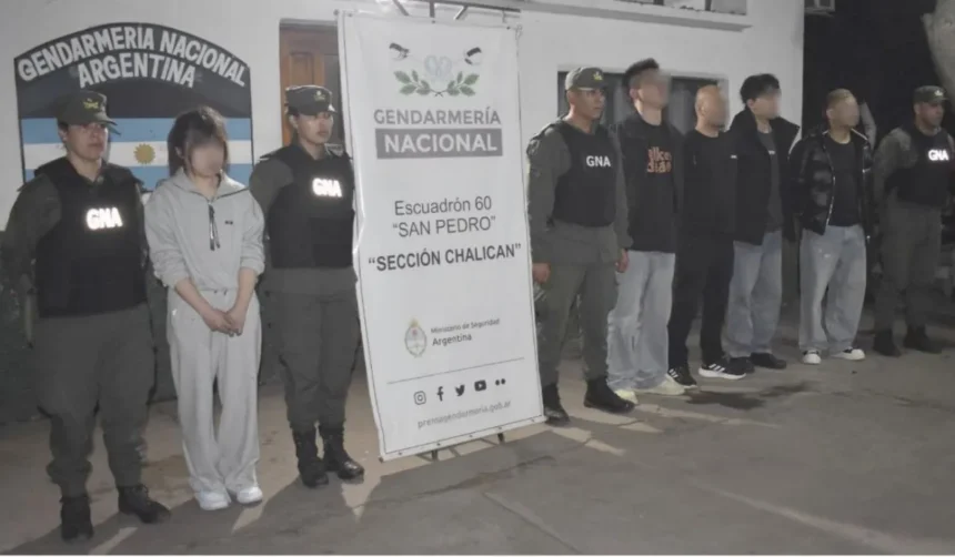 Expulsaron a cinco ciudadanos chinos que ingresaron ilegalmente al país
