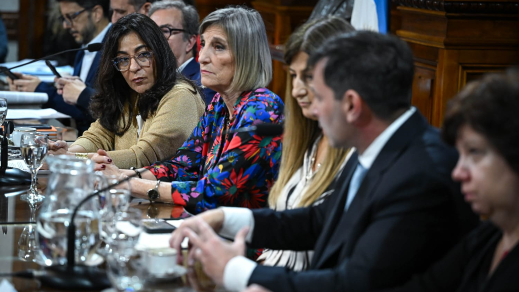 Moisés rechaza las restricciones a la libertad de expresión desde los poderes del Estado